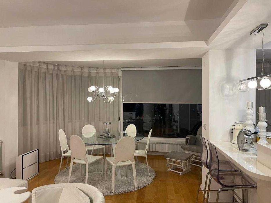 Дава се под наем Тристаен апартамент в Пловдив, Кючук Париж - 97 кв.м за 448.8 € - Снимка #8