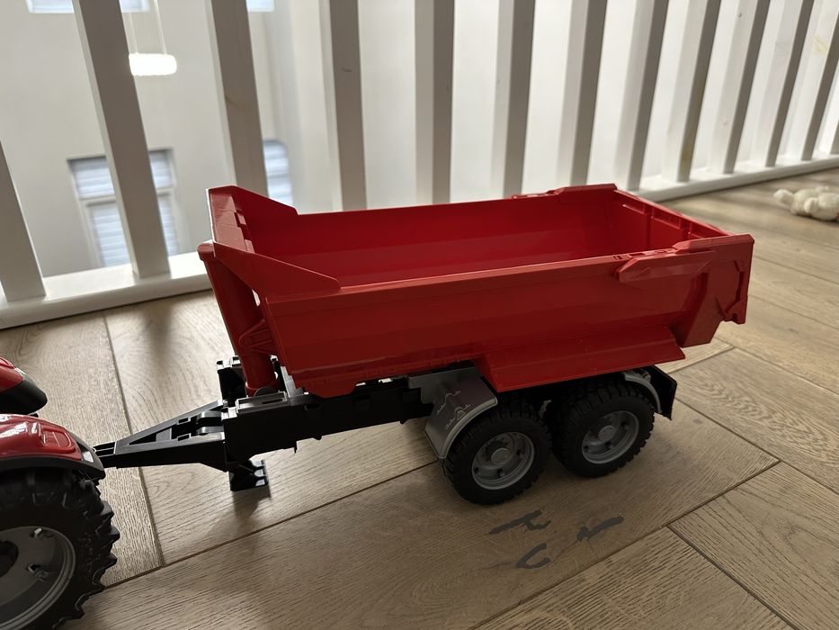 Трактор Bruder