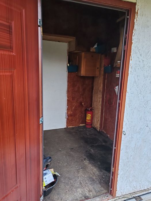 Vând camion apicol 12t 84 locuri familii orizontalii