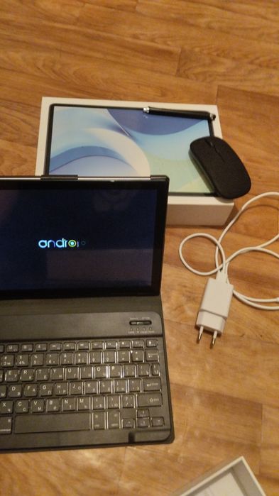 Планшет ноутбук сатылады