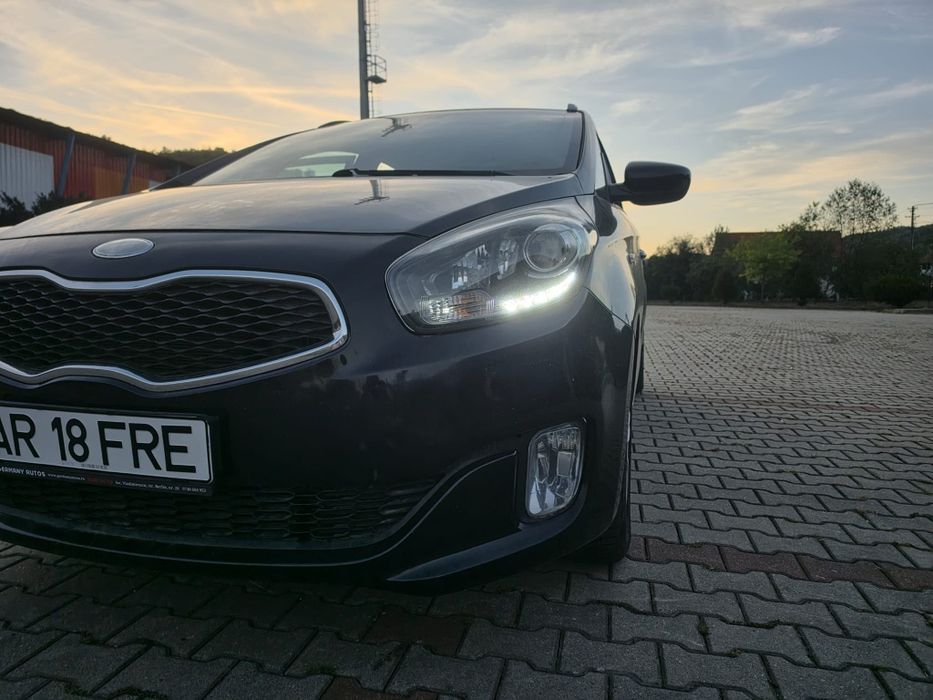 Kia carens top cu  garanție