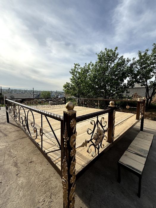 Тапчан сатылады жаңа.