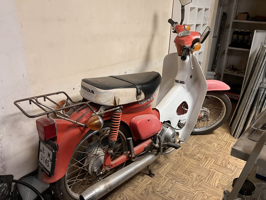 2 бр Honda CUP 4 тактов 3 скорости 1978 г.