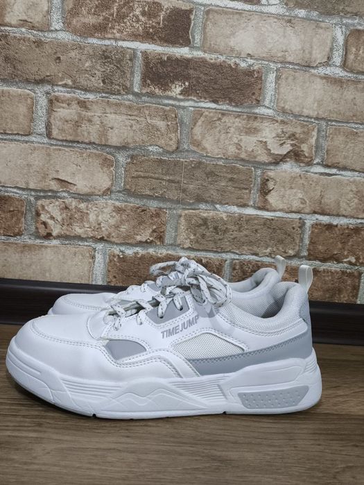 Кроссовки 39 размер