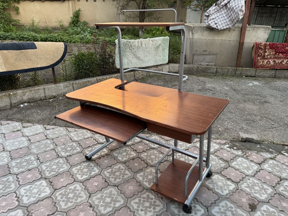 Компьютерный столик