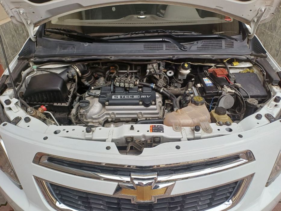 Cobalt, 4 pozitsiya, 2022 yil, metan/benzin, toza