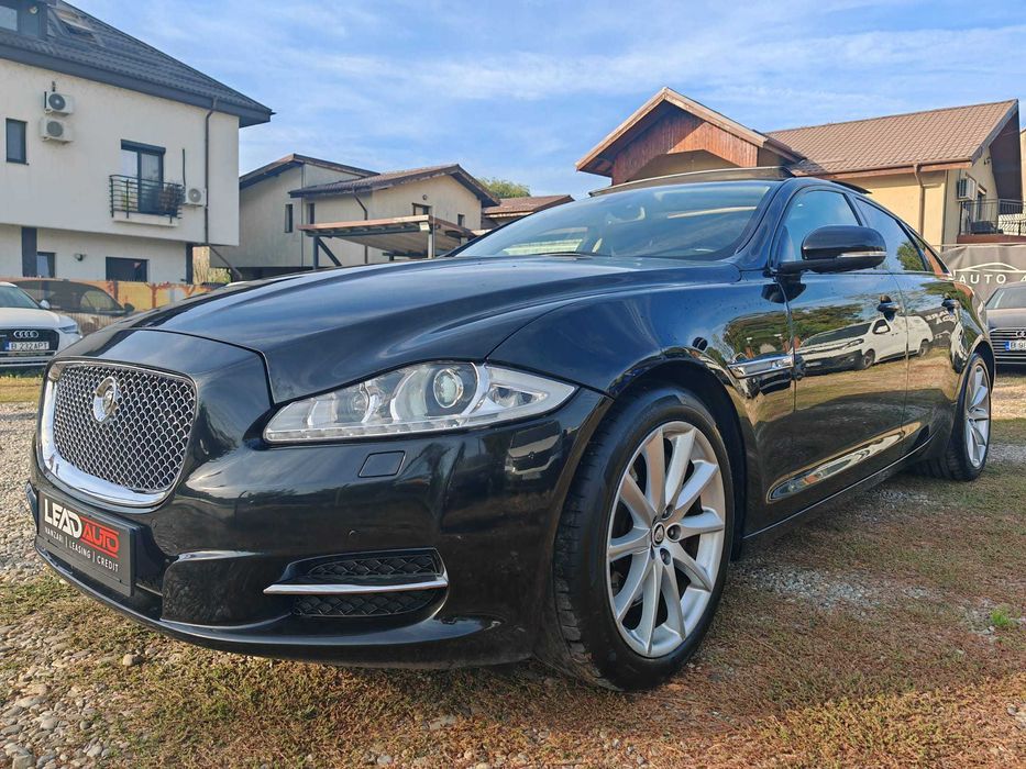 Jaguar XJ