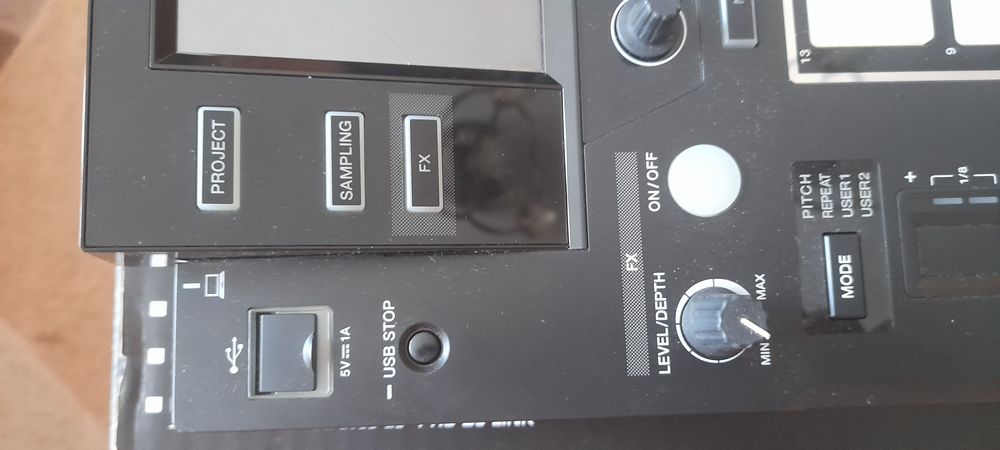 Pioneer Djs1000 Sampler ( nu Roland, Korg, yamaha )