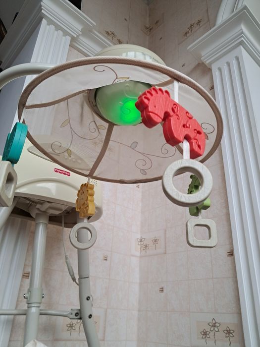 Animal Krackers детские электронные качели Fisher-Price