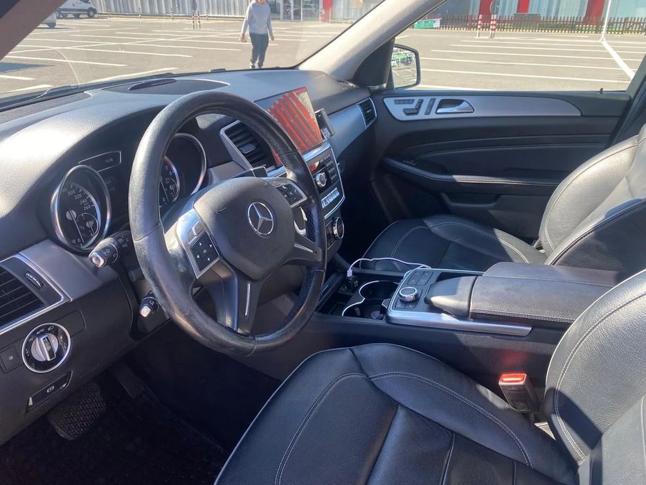 Mercedes-Benz ML Mercedes Benz ML 350 Bluetec 4Matic - se emite factura