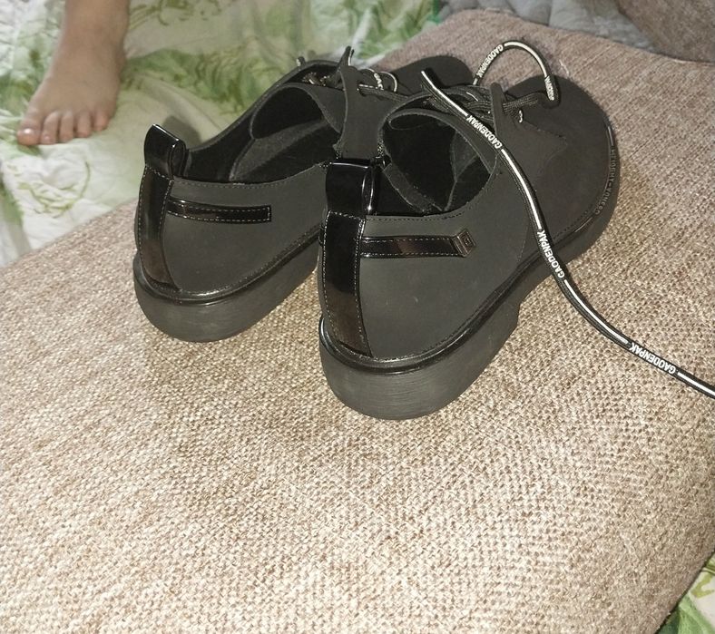 СРОЧНО Продам женские туфли