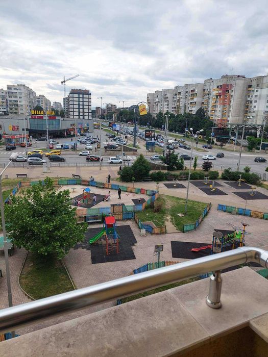 Дава се под наем Двустаен апартамент в София, Център - 60 кв.м за 500 € - Снимка #1