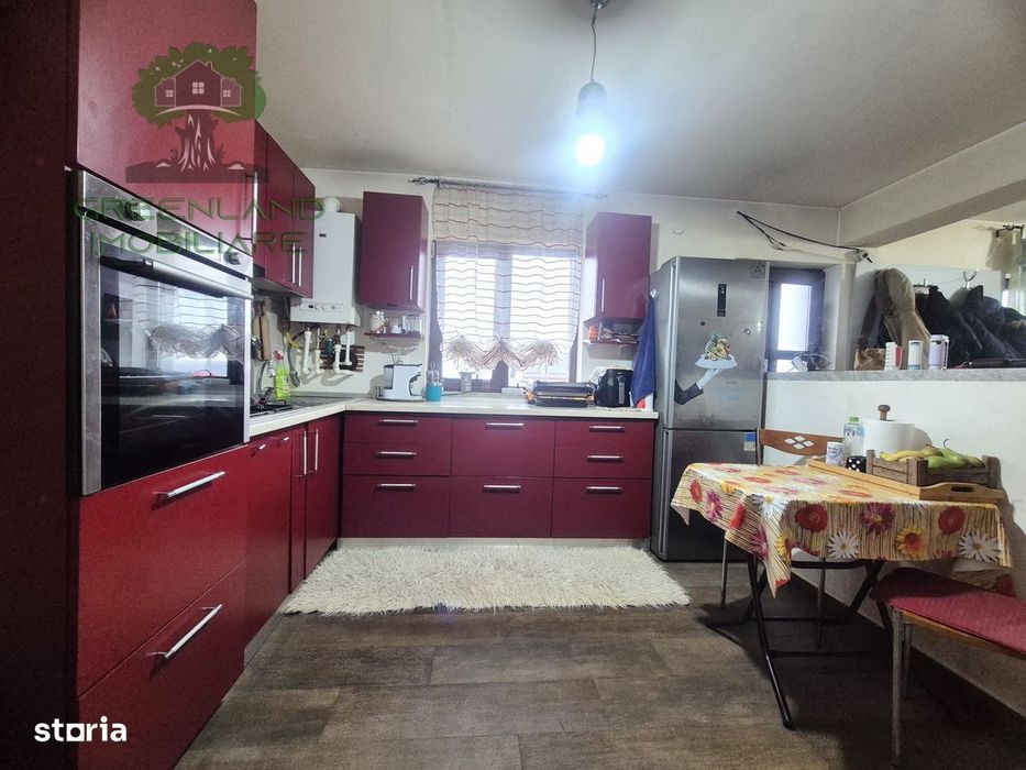 CASA P+E 4 camere, 2 bai, 107mp, teren 250mp, langa statie, HORPAZ