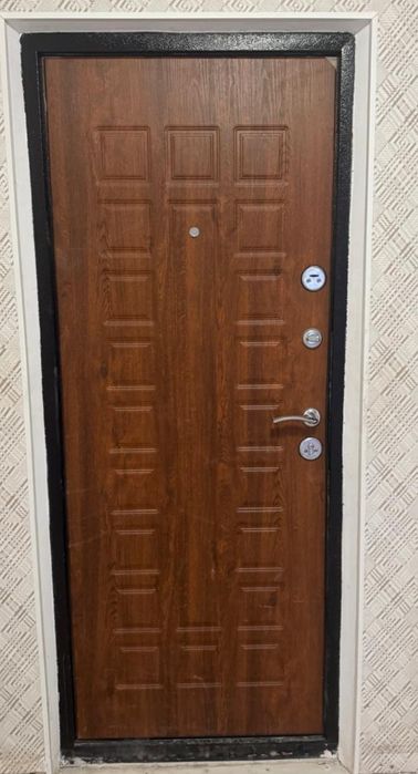 Продам двери железную