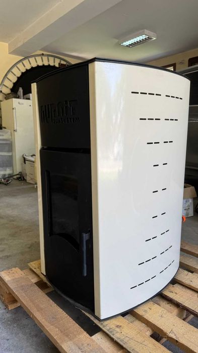 Пелетна камина BURNIT / 13 kw