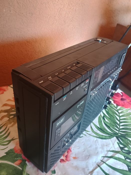 Radiocasetofon BASF model: D-2100