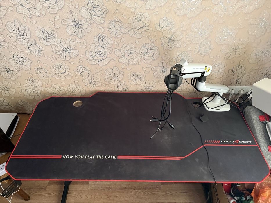 DXRacer, Black/Red стол