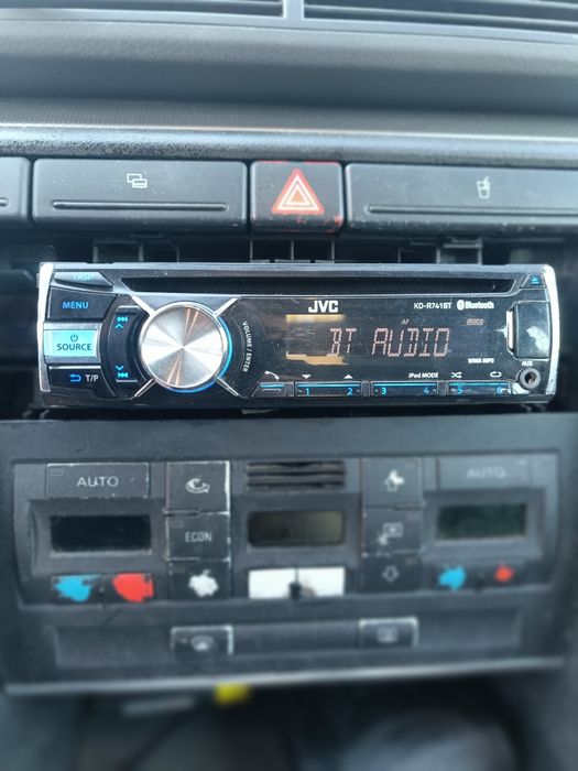 (Бартер) 2 CD плеъра Pioneer и JVC
