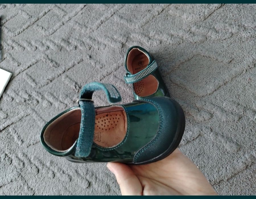 Туфельки для девочки