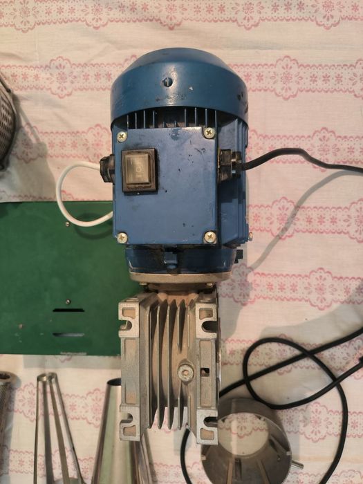 Sharbat chiqargich/Sok aparat/Сок аппарат