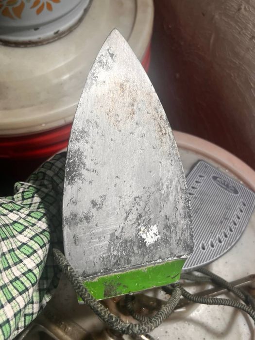 Утюг советский. Совет давридан дазмол.