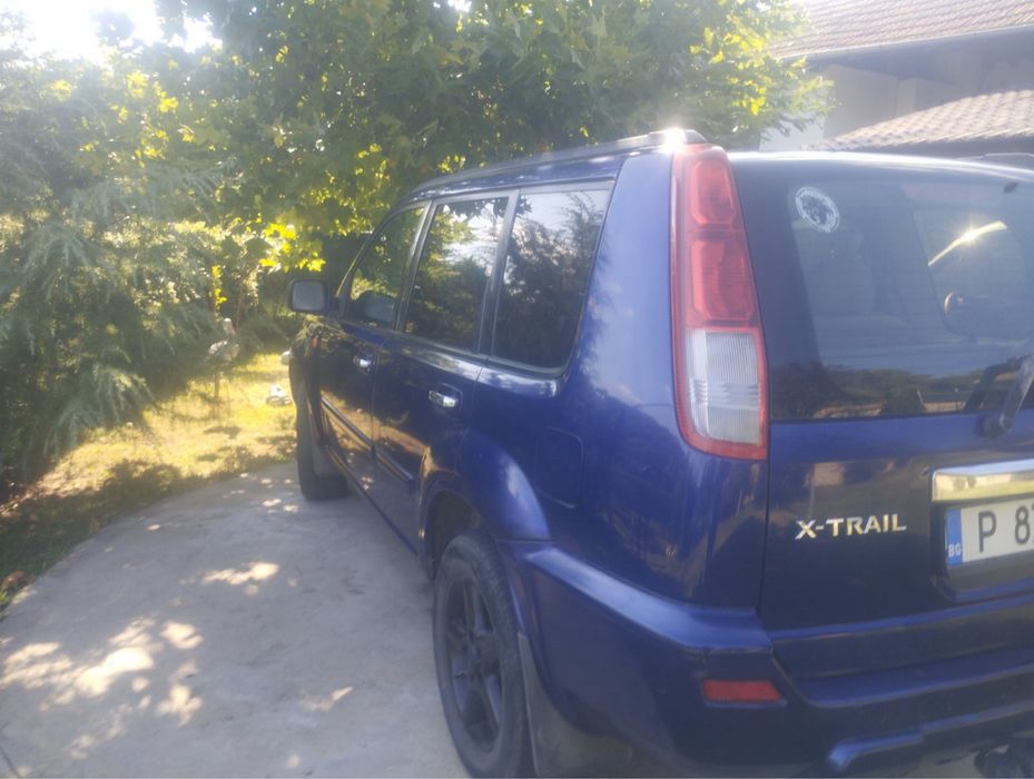 Nisan x- trail