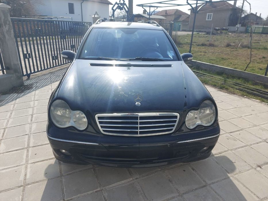 Мерцедес комби  CDI E 220 автоматик дизелов