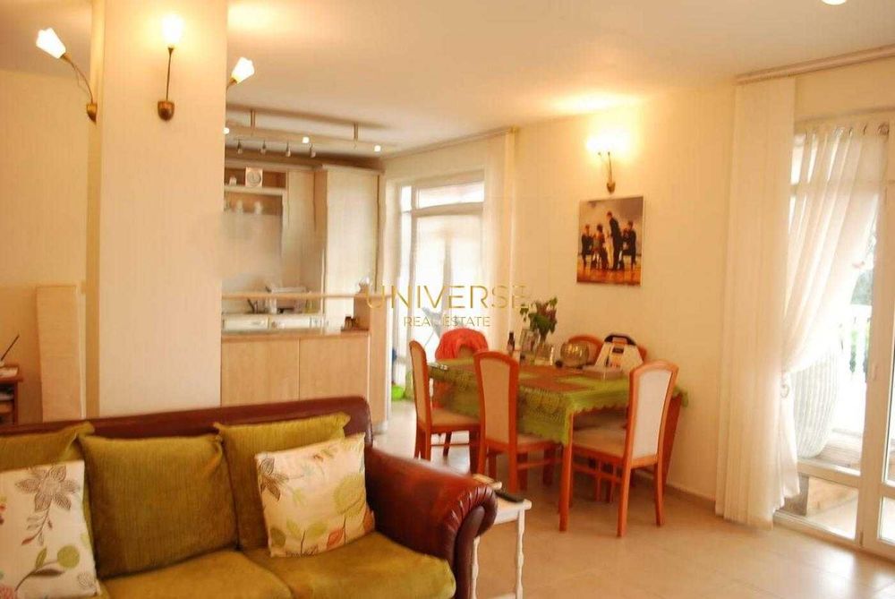 Продава се Къща в Свети Влас - 250 кв.м за 1064 €/кв.м - Снимка #1