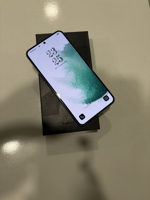 Samsung S22/256gb/olive green