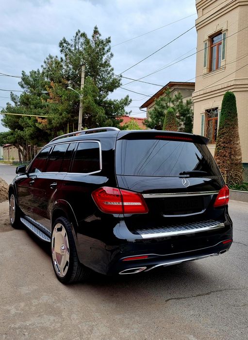 Mersades benz GLS 400