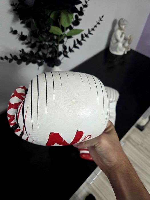 Боксови ръкавици SZ FIGHTERS 12oz Бели с червено