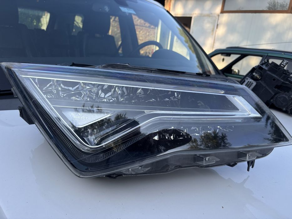 Фар Seat Ateca
