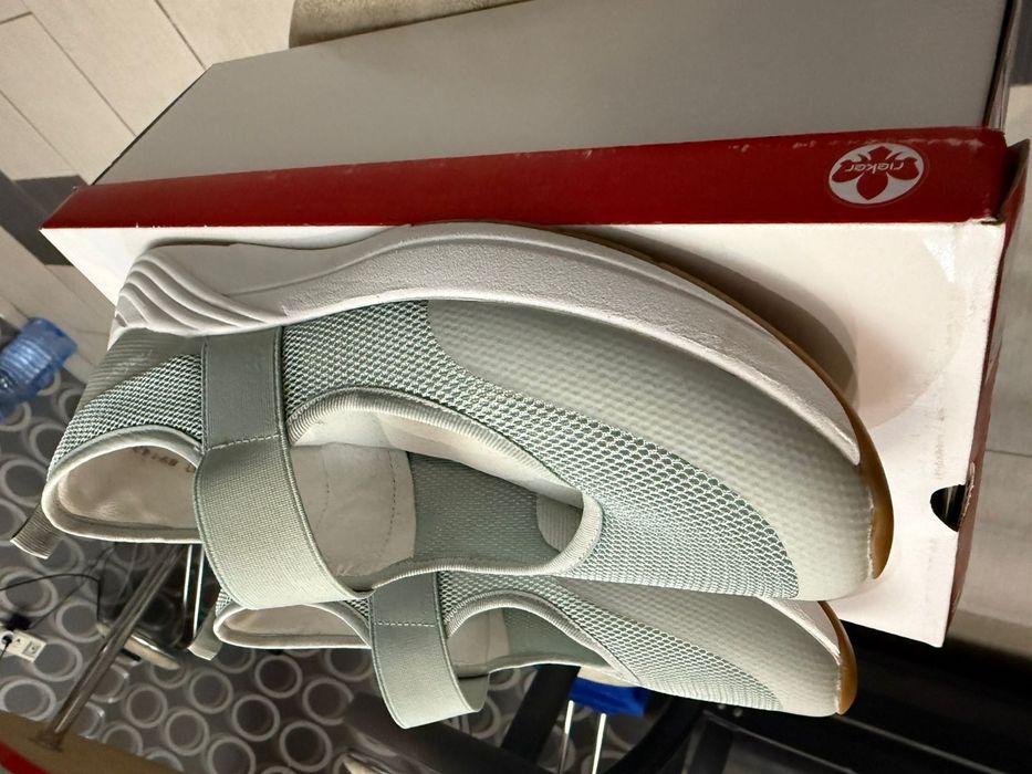 Обувь лёгкая и удобная