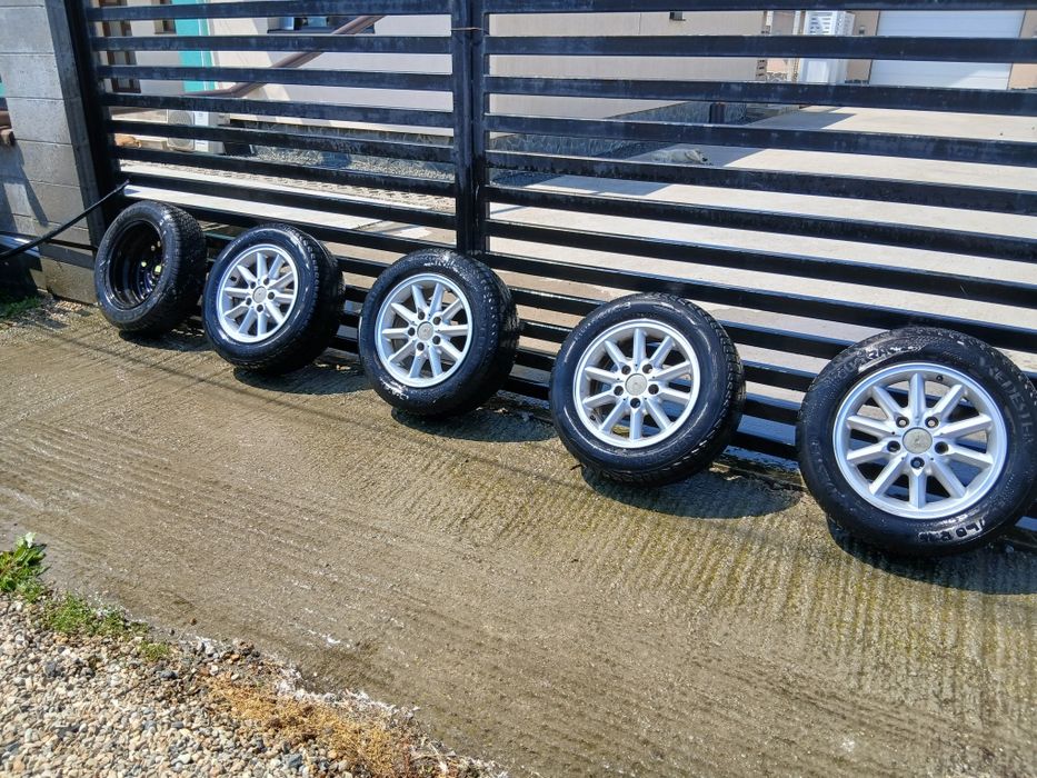 690 lei Set 5 jante aliaj BMW E36 ,rezerva originala ,anvelope in stare buna DOT 2017