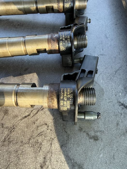 4x Injectoare audi a4 b8 2.0d 03L130277