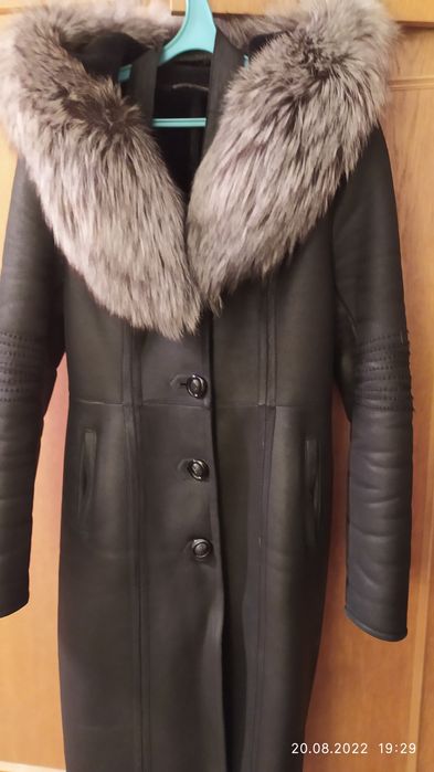 Продам женскую дубленку