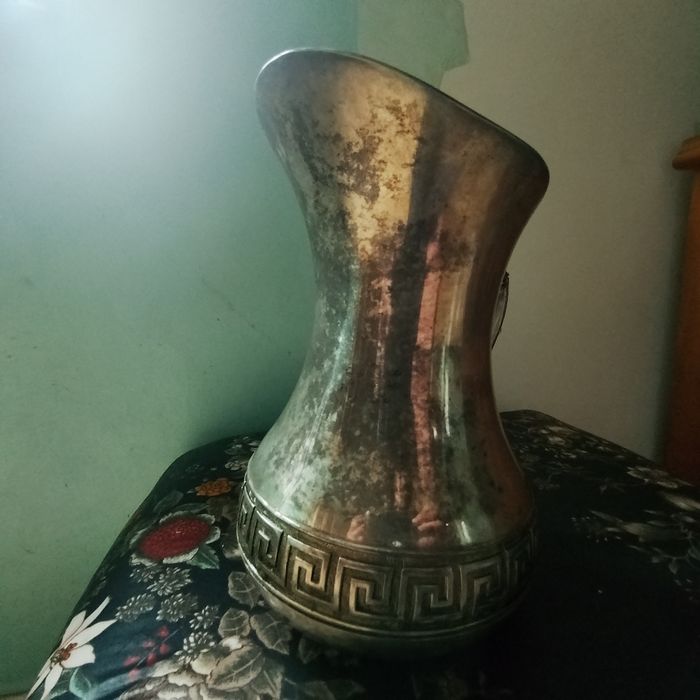 Стара метална тежко посребрена кана