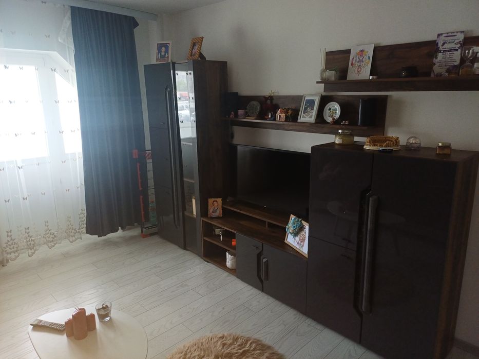 Apartament de închiriat