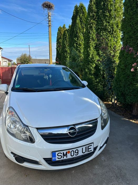 !DE VÂNZARE Opel Corsa!