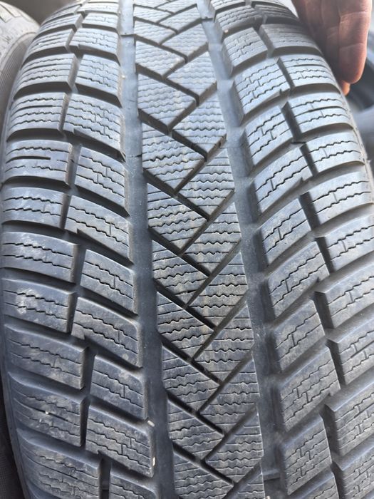 255/55 r19 vredestein de iarna ca noi -rulate maxim 1000 km- dot 2024 - 300 lei buc