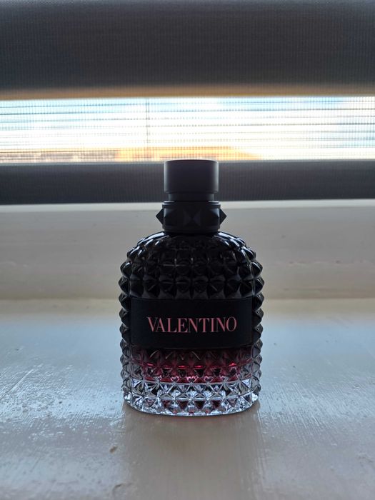 Valentino born in roma intense uomo