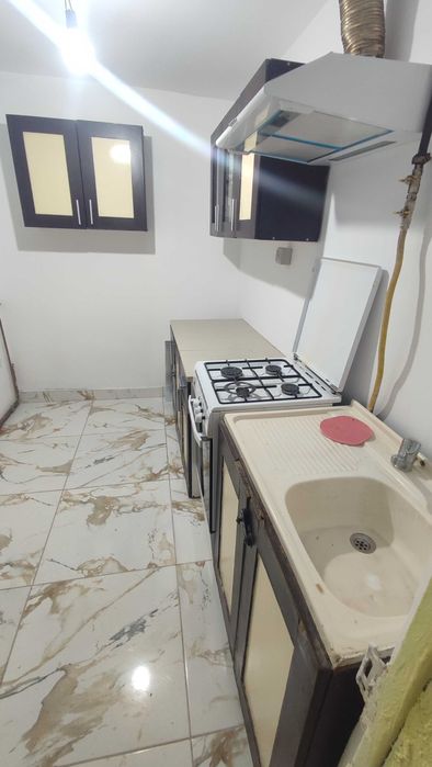 Chirie in casa veche cu 3 camere, Pantelimon, Ilfov - minim 1 an