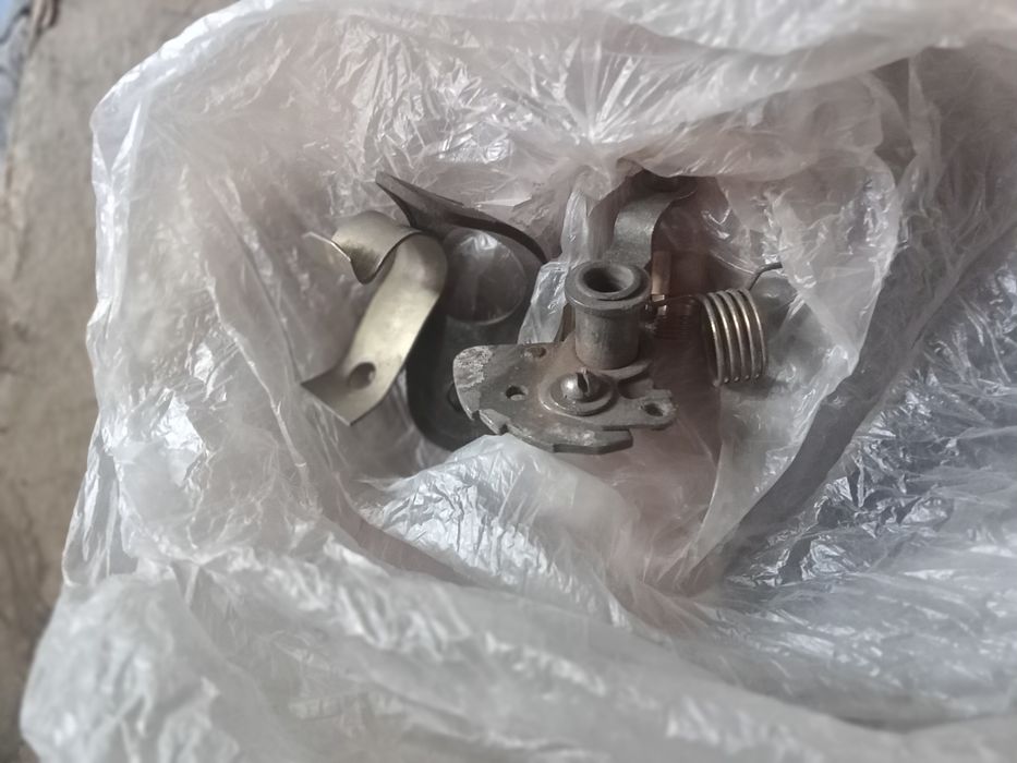 Продаю карбюратор ваз