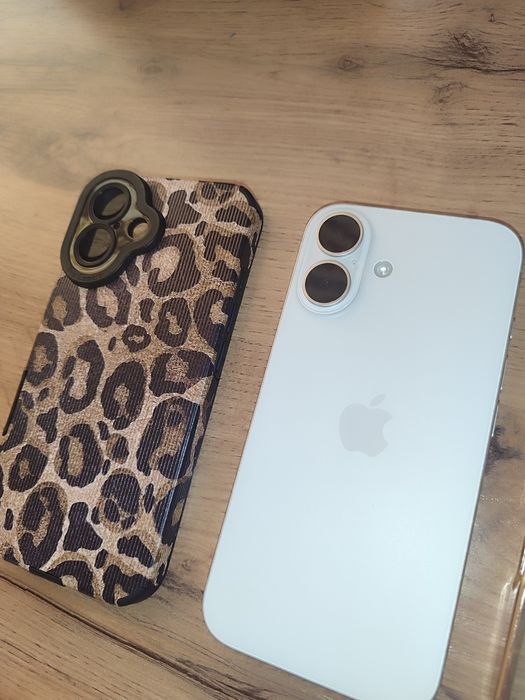 16 айфон с гарантийным талоном