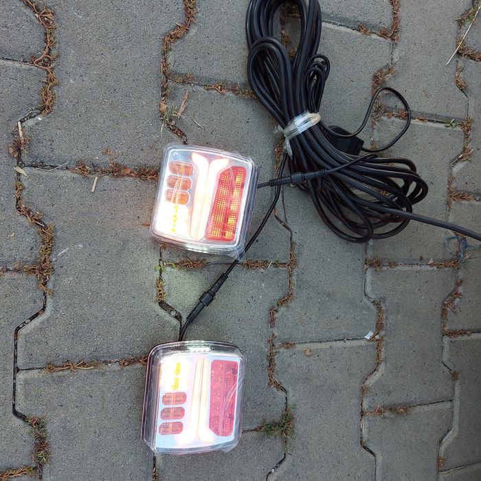 Lampi magnetice cu led