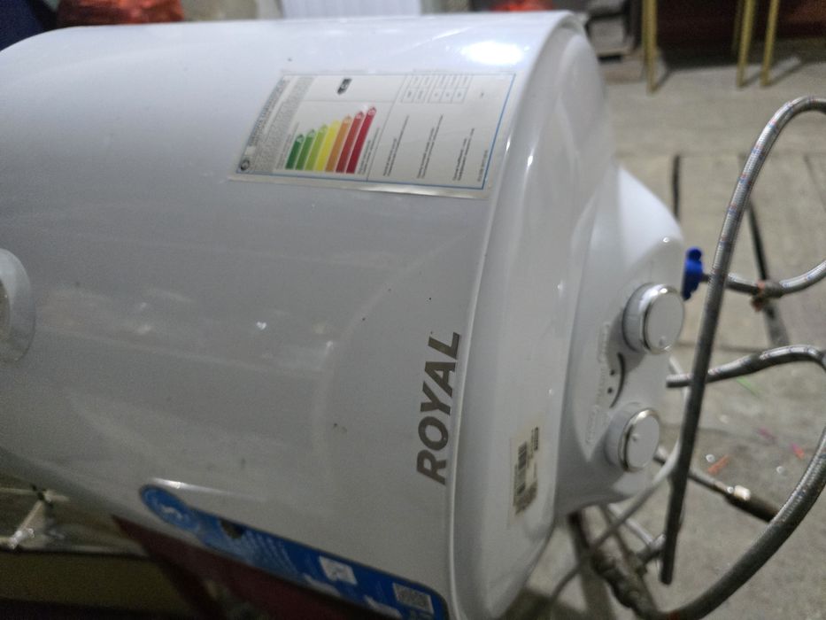 Срочно продам Аристон