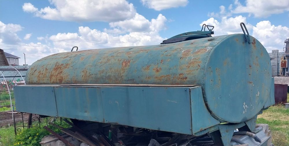 Продам ёмкость от машины ЗИЛ 6,5 куб.