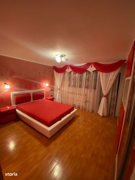 Complex Comercial de Lux –  3 Vile, Salon Evenimente și 2 Piscine