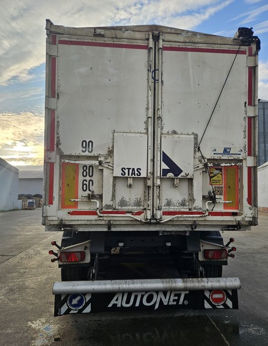 Semiremorca basculanta STAS