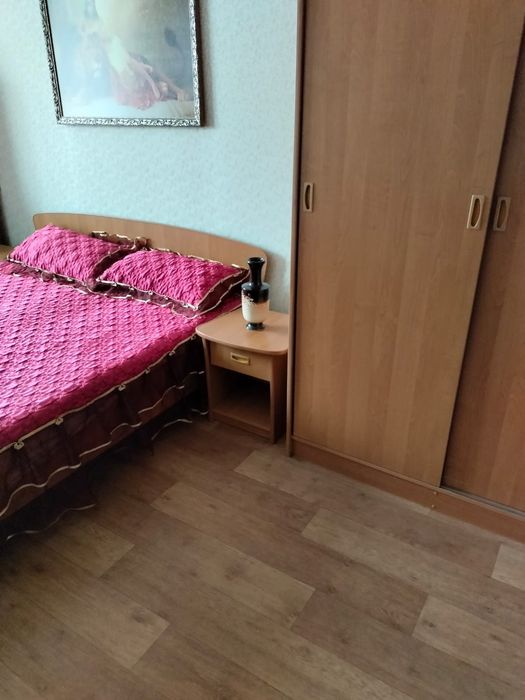 Продаётся спальный гарнитур